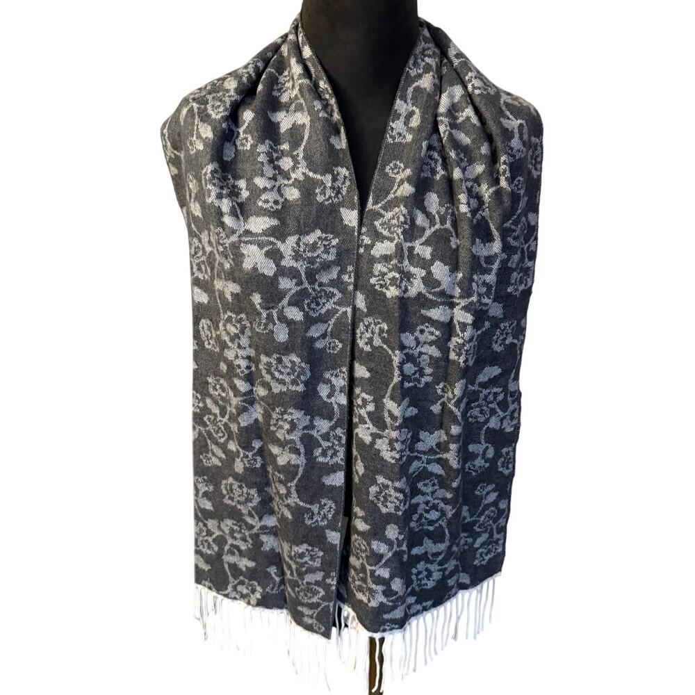 Cejon Women's Knit Wrap Scarf OS Charcoal Gray Cream Floral Pattern Fringe NEW